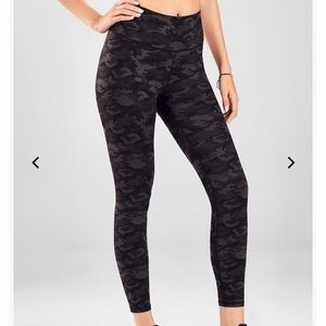 Fabletics High-Waisted Printed Camo 7/8 Leggings